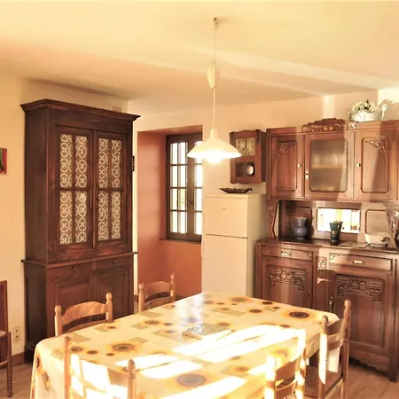 Tatil Evi Charming Family Retreat In Loubejac *