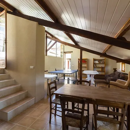 Charming Family Retreat In Loubejac Villefranche-du-Périgord